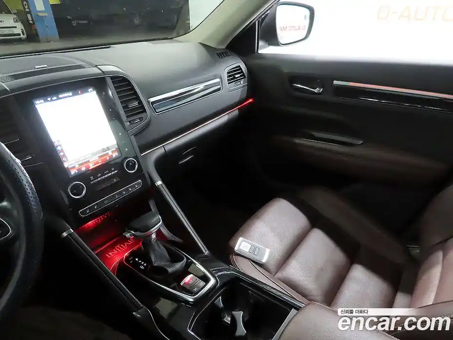 Renault QM6 2019 2.0 Автомат в Москве № 147713, фото 17