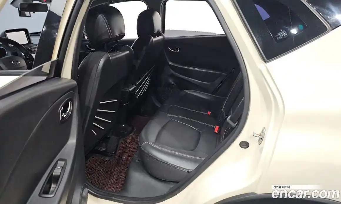 Renault QM3 2017 1.5 Автомат в Москве № 147813, фото 12