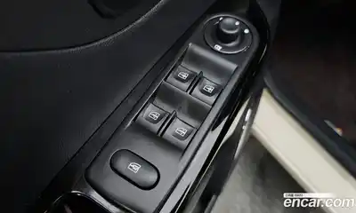 Renault QM3 2017 1.5 Автомат в Москве № 147813, миниатюра 6