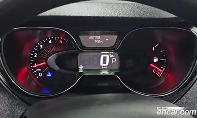 Renault QM3 2017 1.5 Автомат в Москве № 147813, миниатюра 9