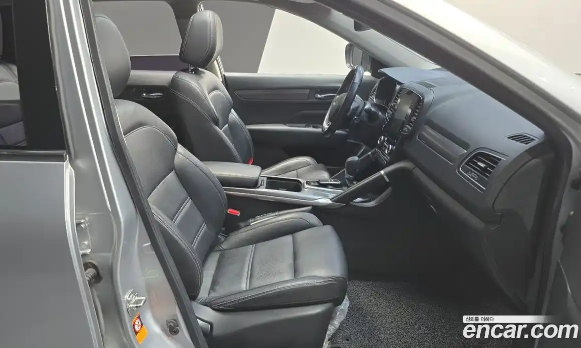 Renault QM6 2017 2.0 Автомат в Москве № 148603, фото 17