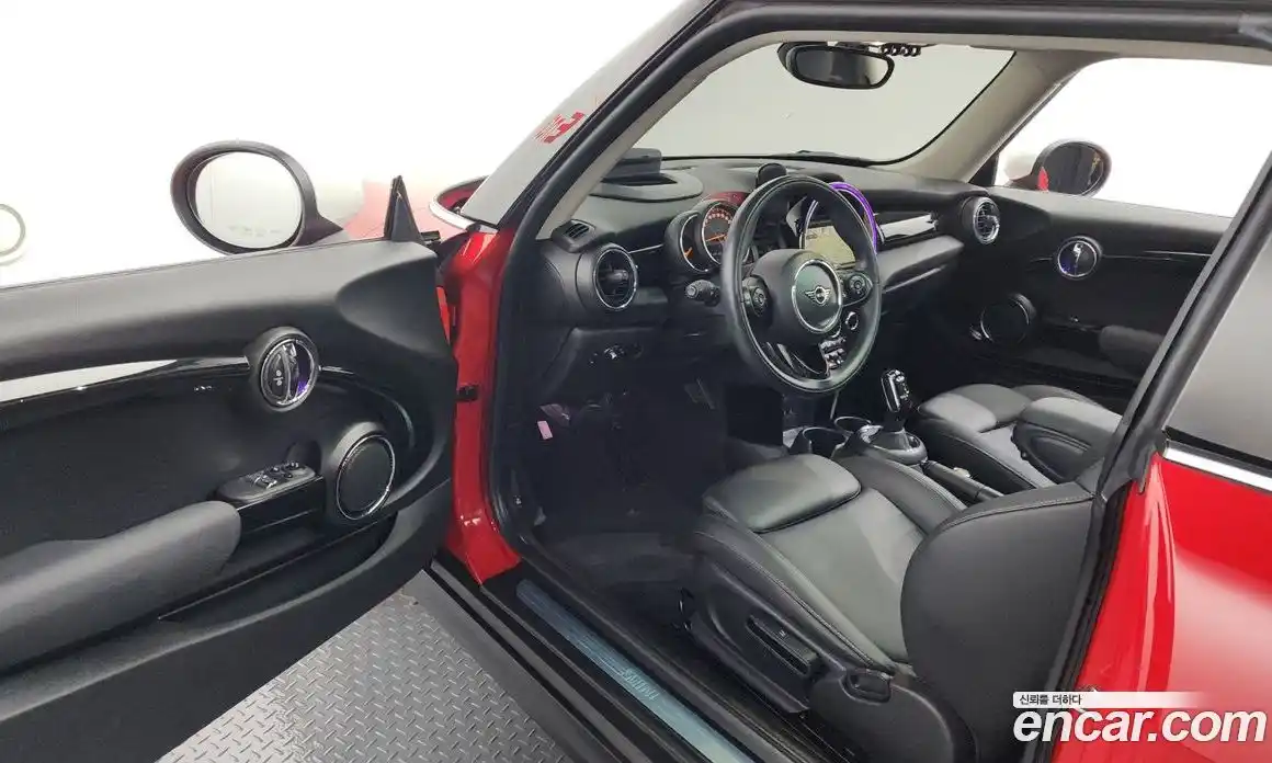 Mini Cooper 2020 1.5 Автомат в Москве № 149054, фото 20