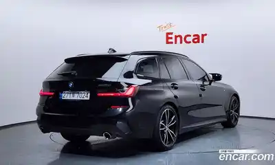 BMW 3-Series 2022 2.0 Автомат в Москве № 152111, миниатюра 2