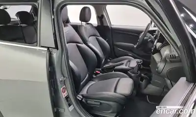 Mini Cooper 2016 1.5 Автомат в Москве № 156759, миниатюра 11