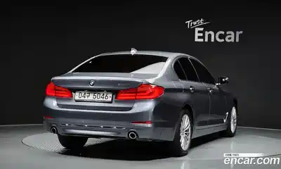 BMW 5-Series 2019 2.0 Автомат в Москве № 157038, миниатюра 2