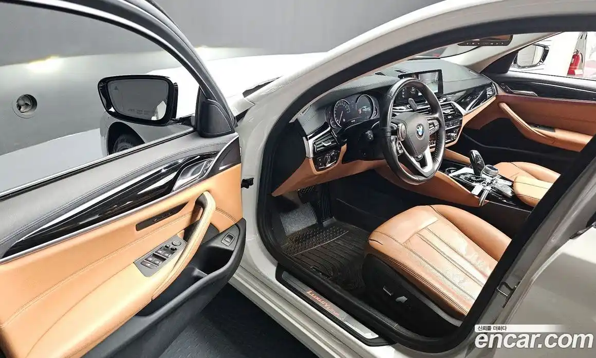 BMW 5-Series 2018 2.0 Автомат в Москве № 157878, фото 16