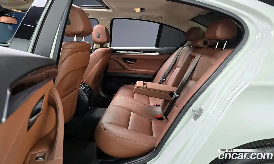 BMW 5-Series 2016 2.0 Автомат в Москве № 159392, фото 11