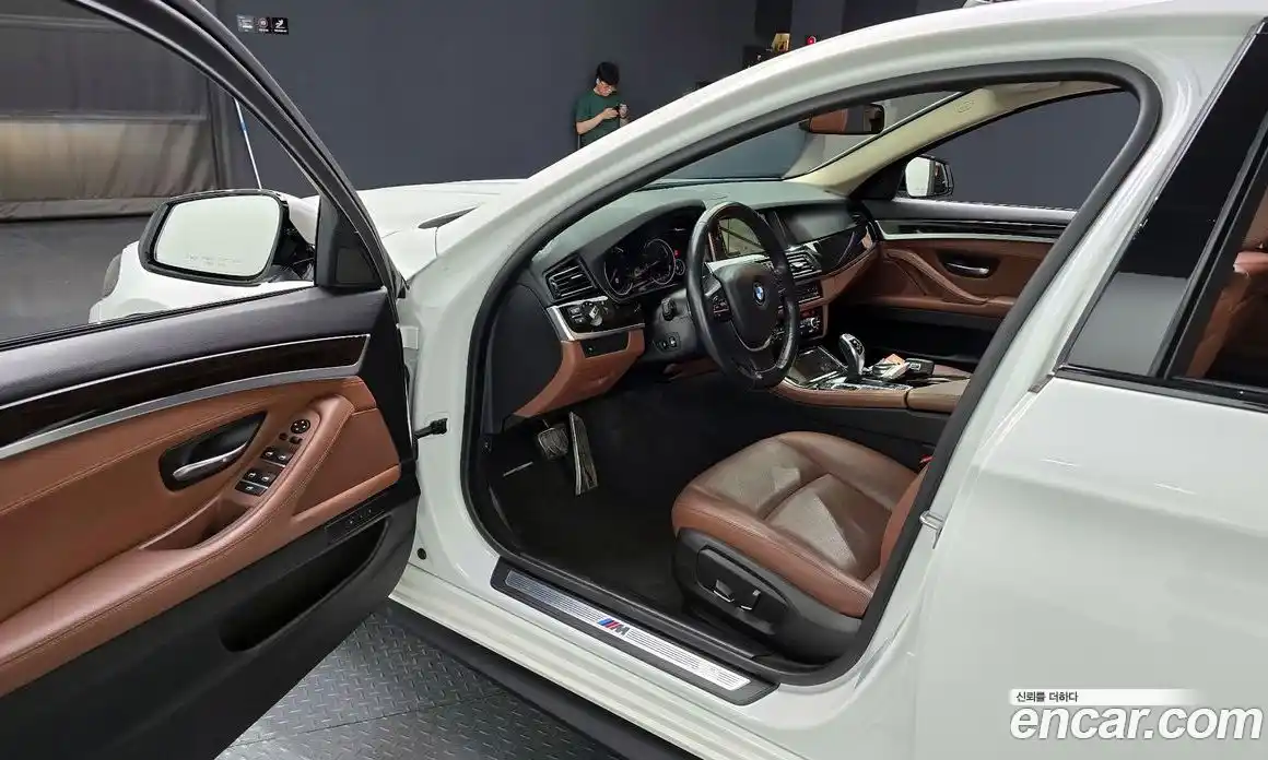 BMW 5-Series 2016 2.0 Автомат в Москве № 159392, фото 20