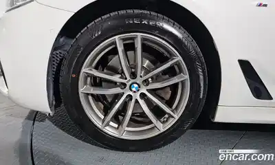 BMW 5-Series 2017 2.0 Автомат в Москве № 159473, миниатюра 2