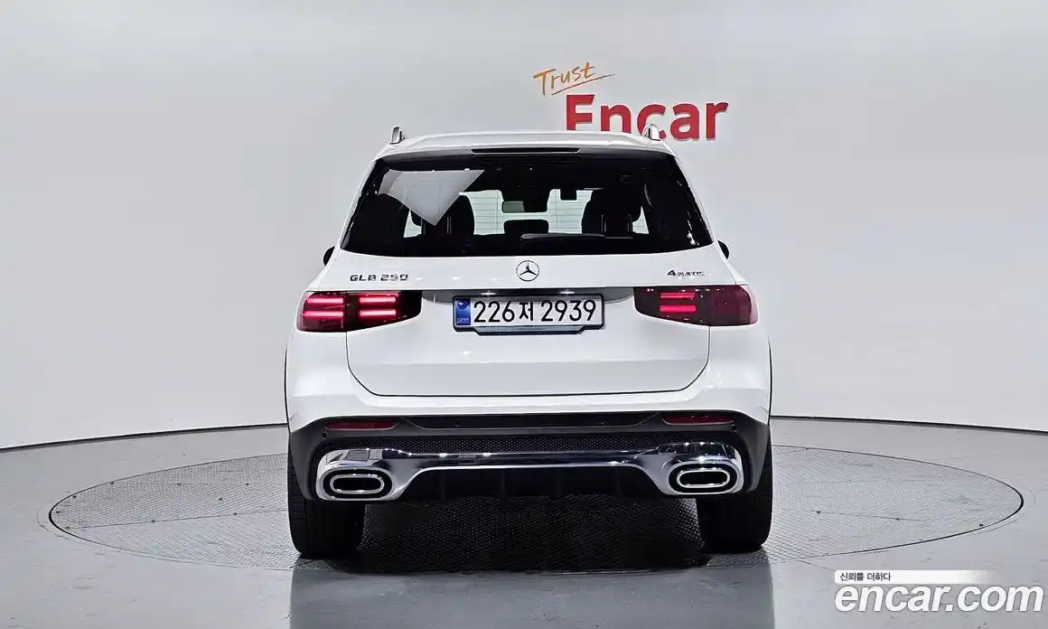 Mercedes-Benz GLB-Class 2025 2.0 Автомат в Москве № 160044, фото 4