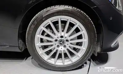 Mercedes-Benz E-Class 2022 2.0 Автомат в Москве № 160639, миниатюра 5