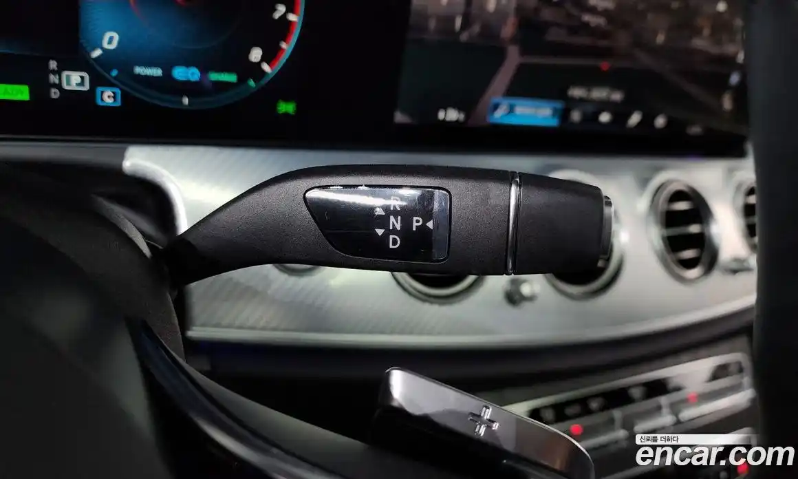 Mercedes-Benz E-Class 2021 2.0 Автомат в Москве № 161142, фото 18