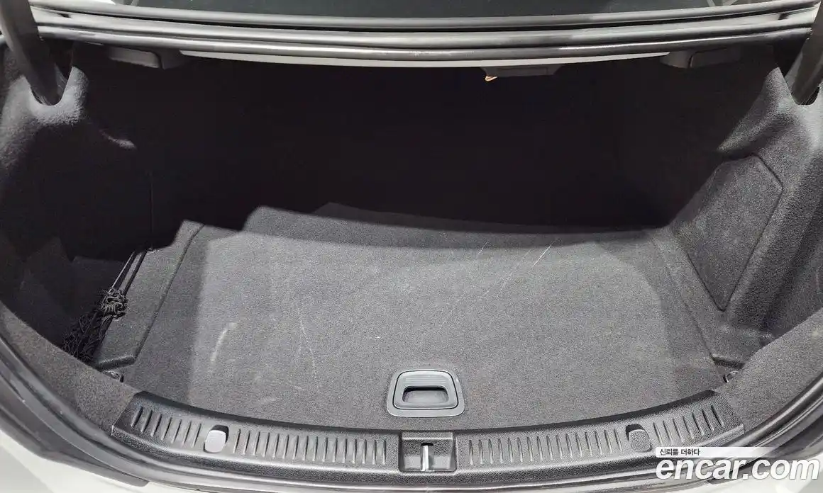 Mercedes-Benz E-Class 2021 2.0 Автомат в Москве № 161142, фото 4