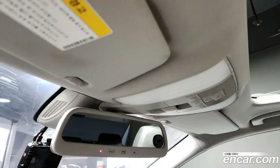 Mercedes-Benz E-Class 2012 1.8 Автомат в Москве № 161804, фото 17