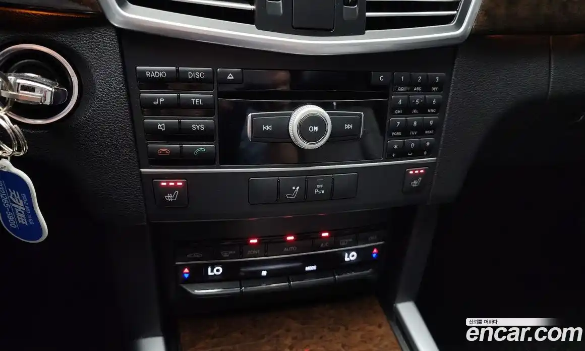 Mercedes-Benz E-Class 2012 1.8 Автомат в Москве № 161804, фото 20