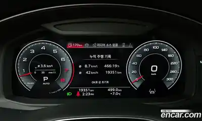 Audi Q8 2025 3.0 Автомат в Москве № 162323, миниатюра 11