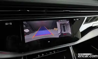 Audi Q8 2025 3.0 Автомат в Москве № 162323, миниатюра 6