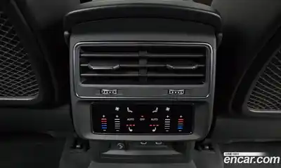 Audi Q8 2025 3.0 Автомат в Москве № 162323, миниатюра 8