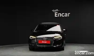 Audi A3 2018 2.0 Автомат в Москве № 163152, миниатюра 3
