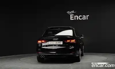 Audi A3 2018 2.0 Автомат в Москве № 163152, миниатюра 4