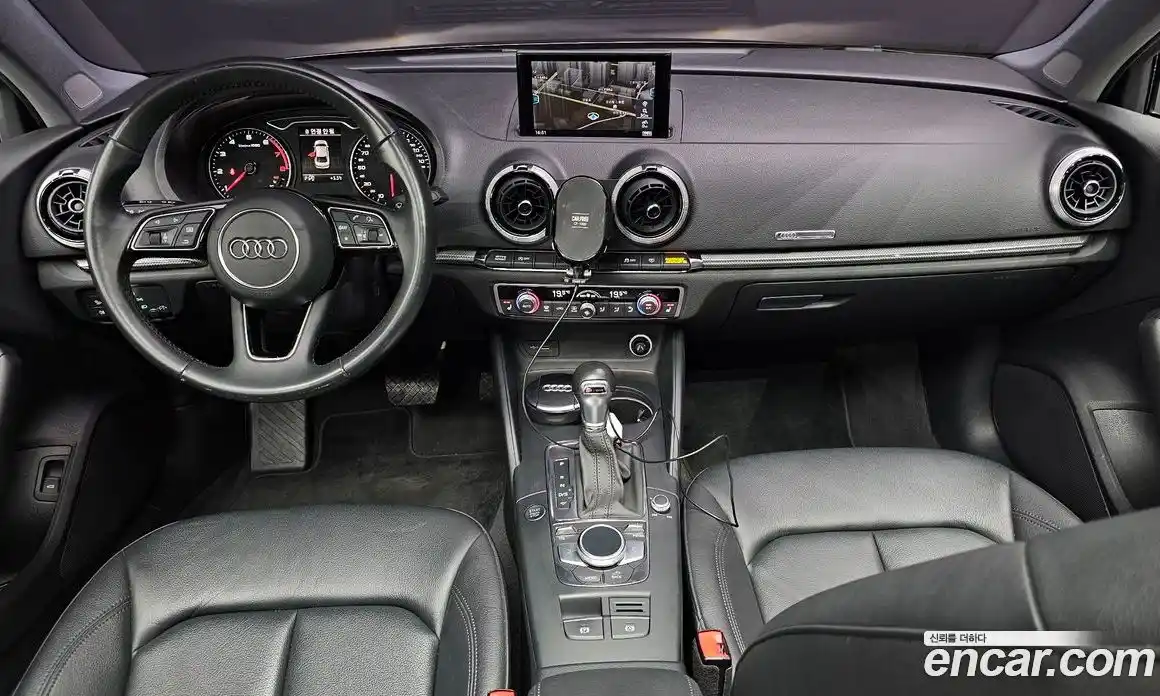 Audi A3 2018 2.0 Автомат в Москве № 163152, фото 7