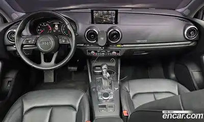 Audi A3 2018 2.0 Автомат в Москве № 163152, миниатюра 7