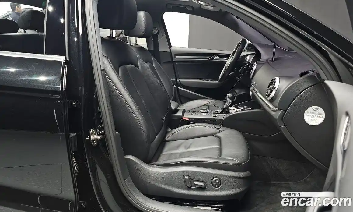 Audi A3 2018 2.0 Автомат в Москве № 163152, фото 10