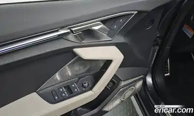 Audi A3 2023 2.0 Автомат в Москве № 163232, миниатюра 2