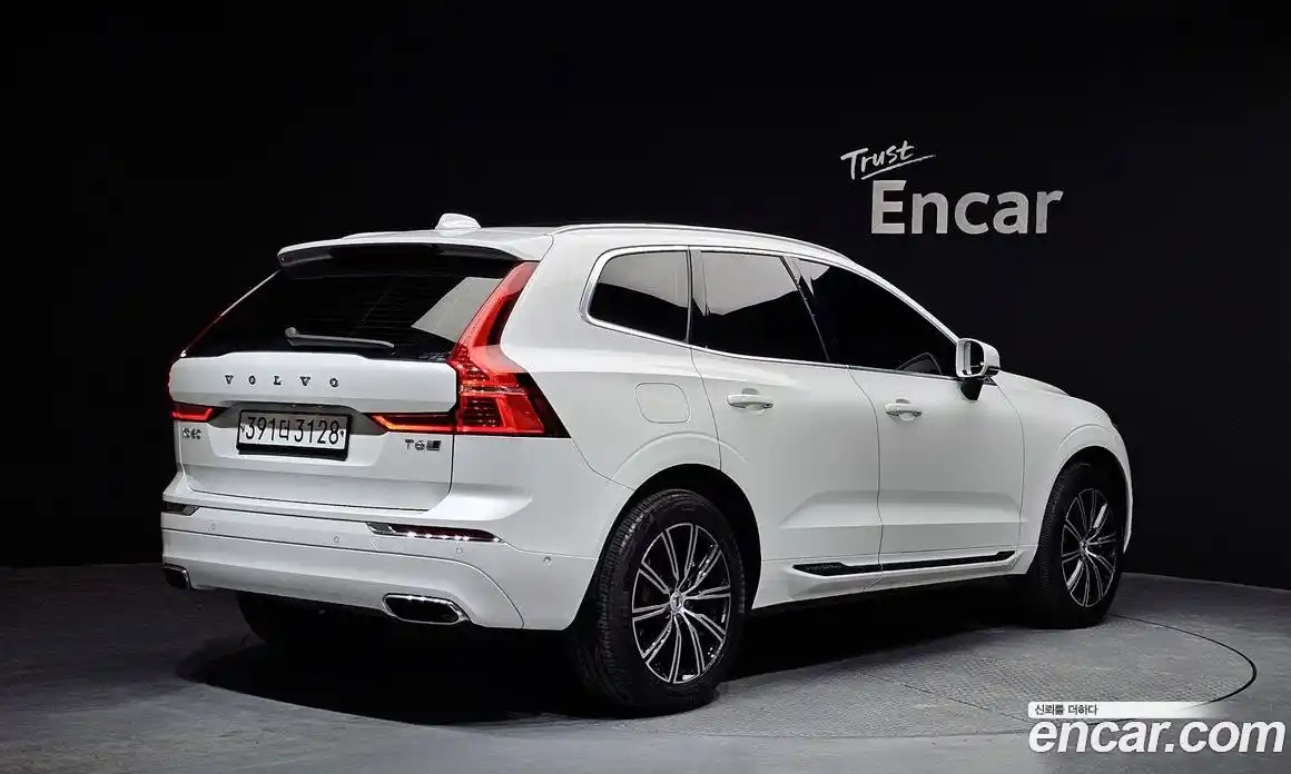 Volvo XC60 2020 2.0 Автомат в Москве № 164348, фото 13