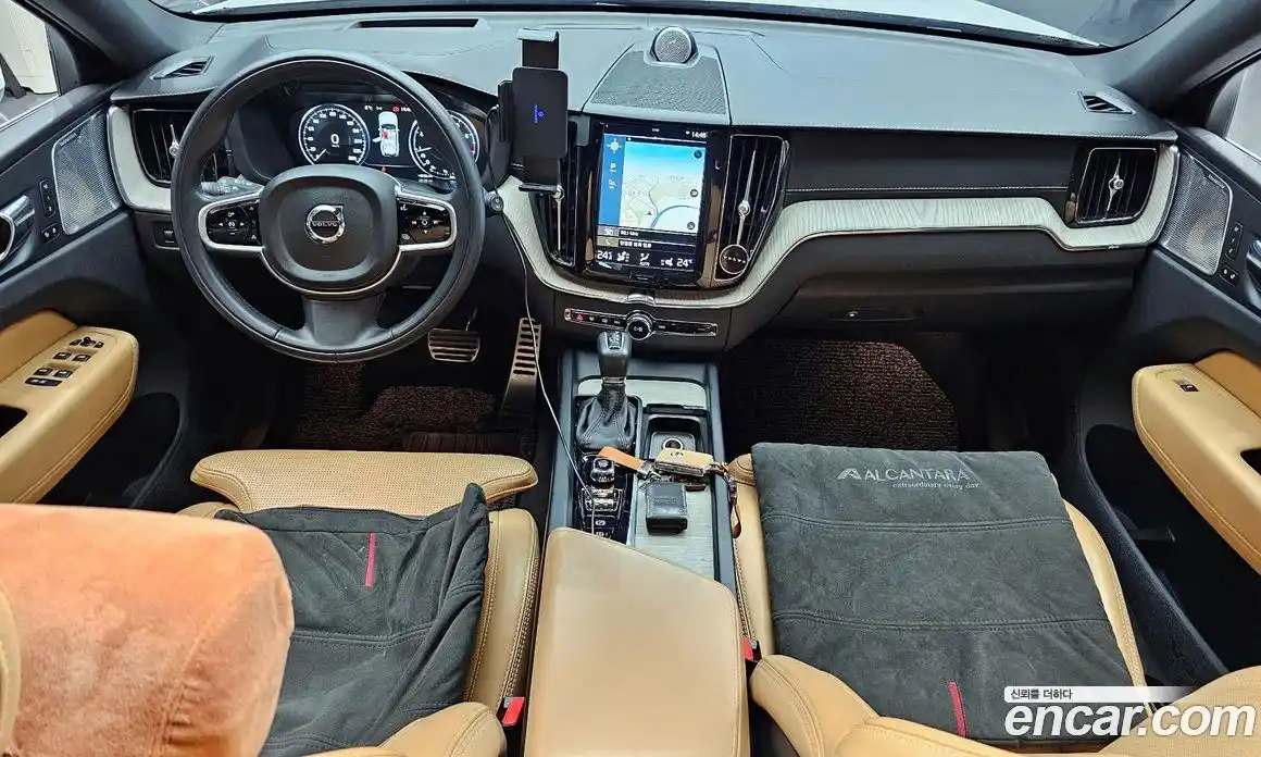 Volvo XC60 2020 2.0 Автомат в Москве № 164348, фото 19