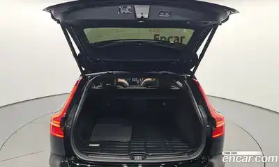 Volvo V60 2021 2.0 Автомат в Москве № 164352, миниатюра 3