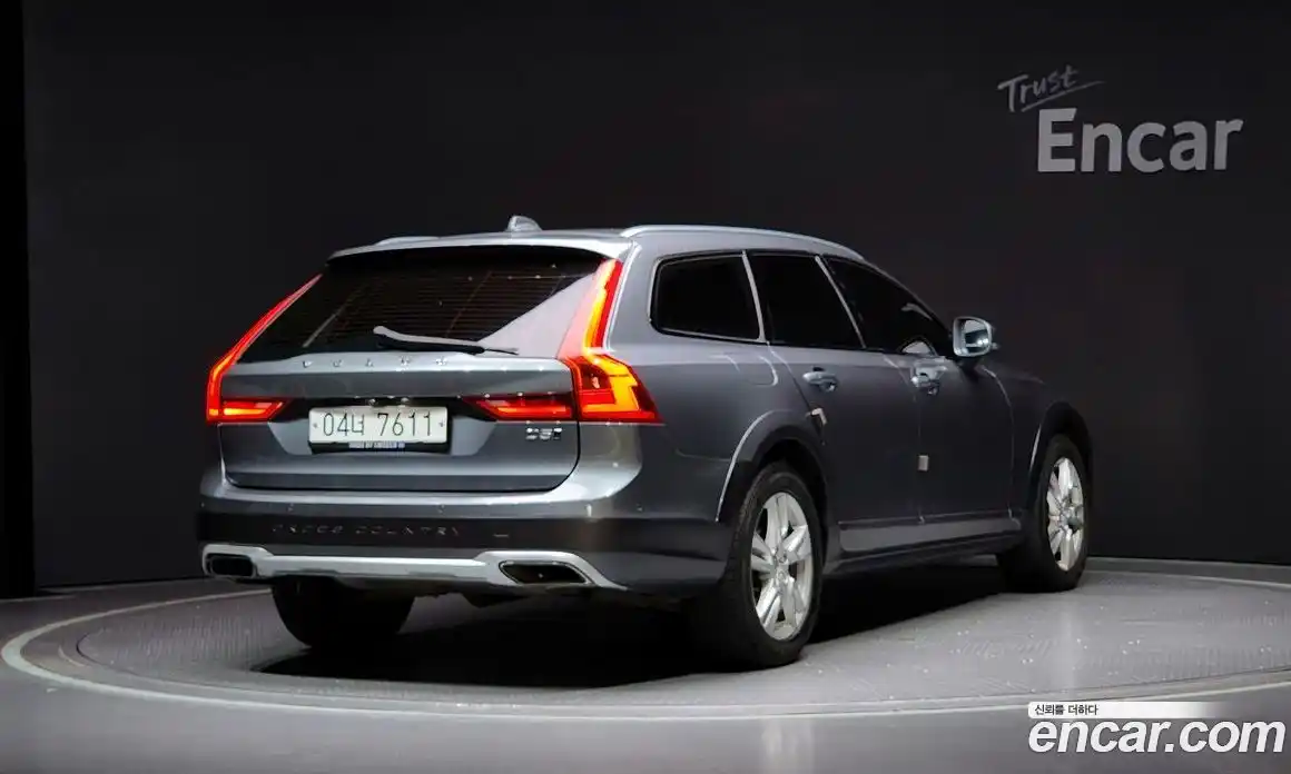 Volvo V90 2018 2.0 Автомат в Москве № 164681, фото 17