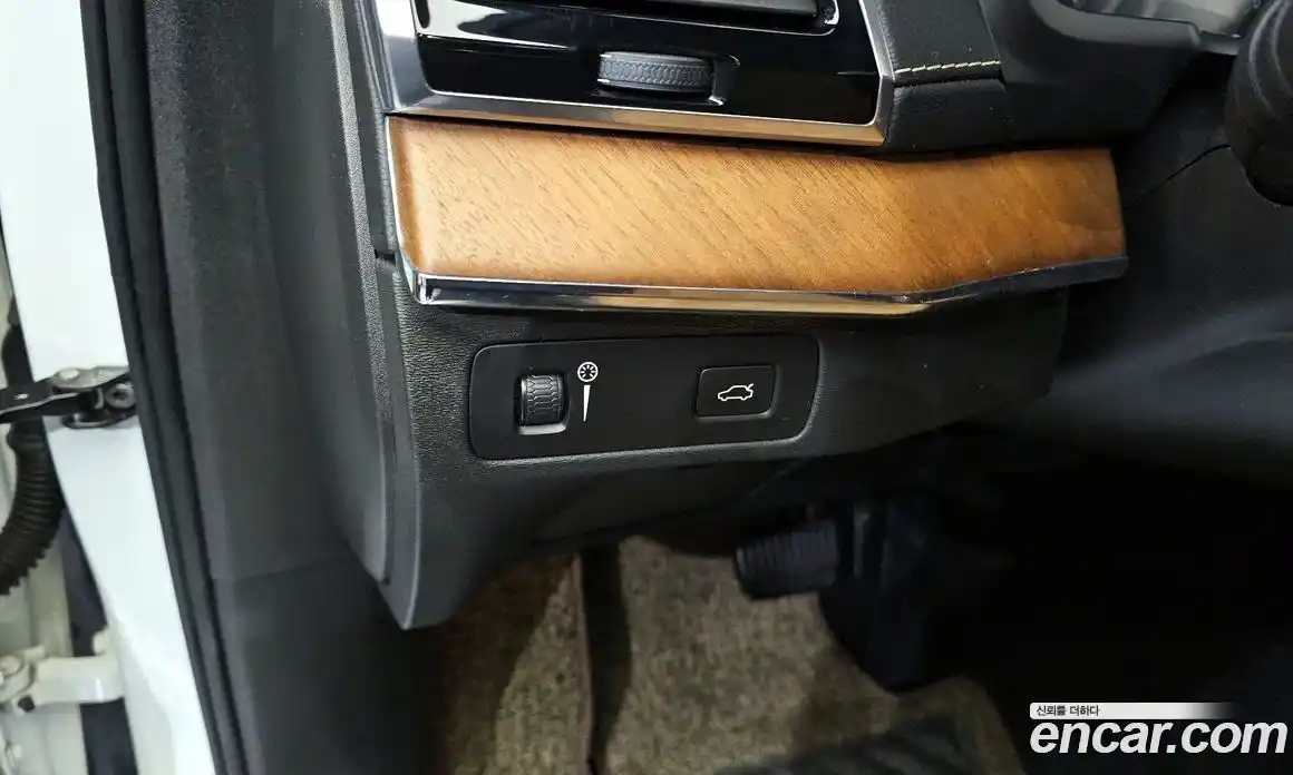 Volvo XC90 2018 2.0 Автомат в Москве № 164714, фото 12