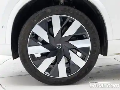 Volvo XC90 2024 2.0 Автомат в Москве № 164746, миниатюра 5
