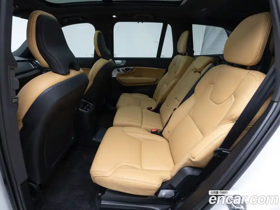 Volvo XC90 2024 2.0 Автомат в Москве № 164746, фото 10