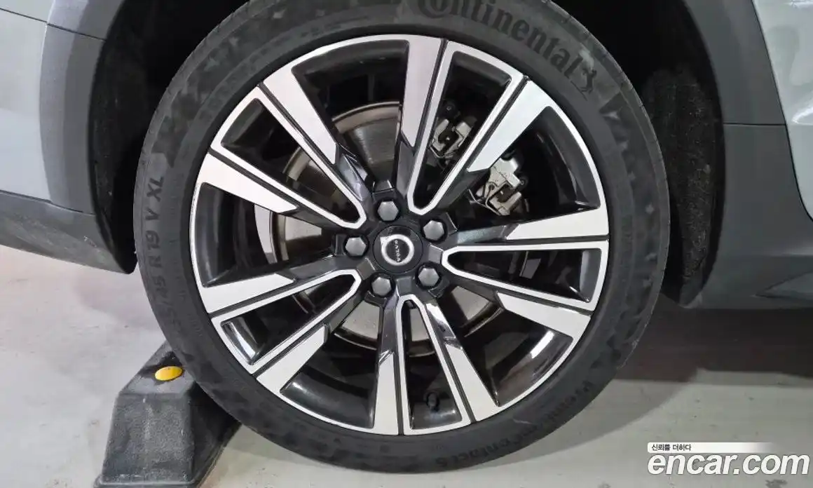 Volvo V60 2024 2.0 Автомат в Москве № 164778, фото 18