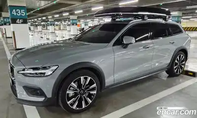 Volvo V60 2024 2.0 Автомат в Москве № 164778, миниатюра 6