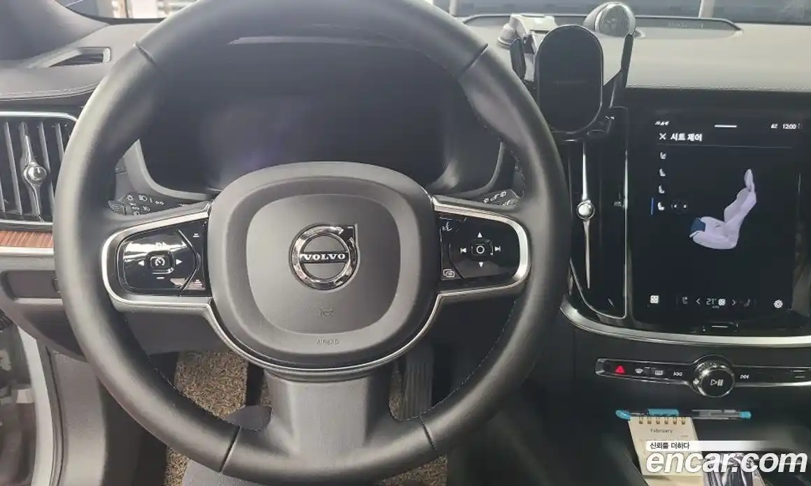 Volvo V60 2024 2.0 Автомат в Москве № 164778, фото 9