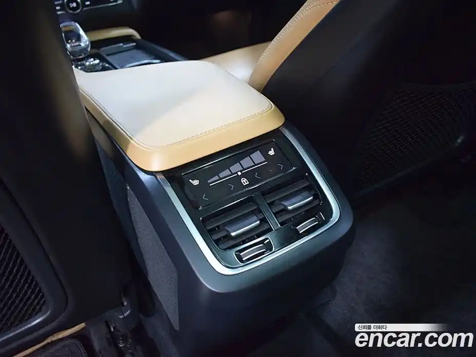 Volvo XC90 2023 2.0 Автомат в Москве № 164808, фото 7