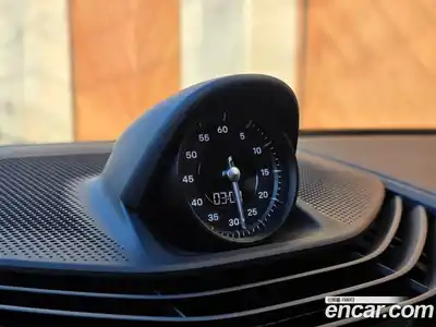 Porsche Taycan 2023 1.0 Автомат в Москве № 165201, миниатюра 11