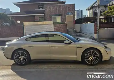 Porsche Taycan 2023 1.0 Автомат в Москве № 165201, миниатюра 2