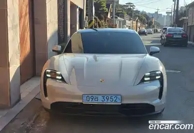 Porsche Taycan 2023 1.0 Автомат в Москве № 165201, миниатюра 9