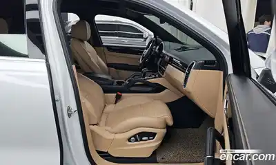 Porsche Cayenne 2021 3.0 Автомат в Москве № 165353, миниатюра 11