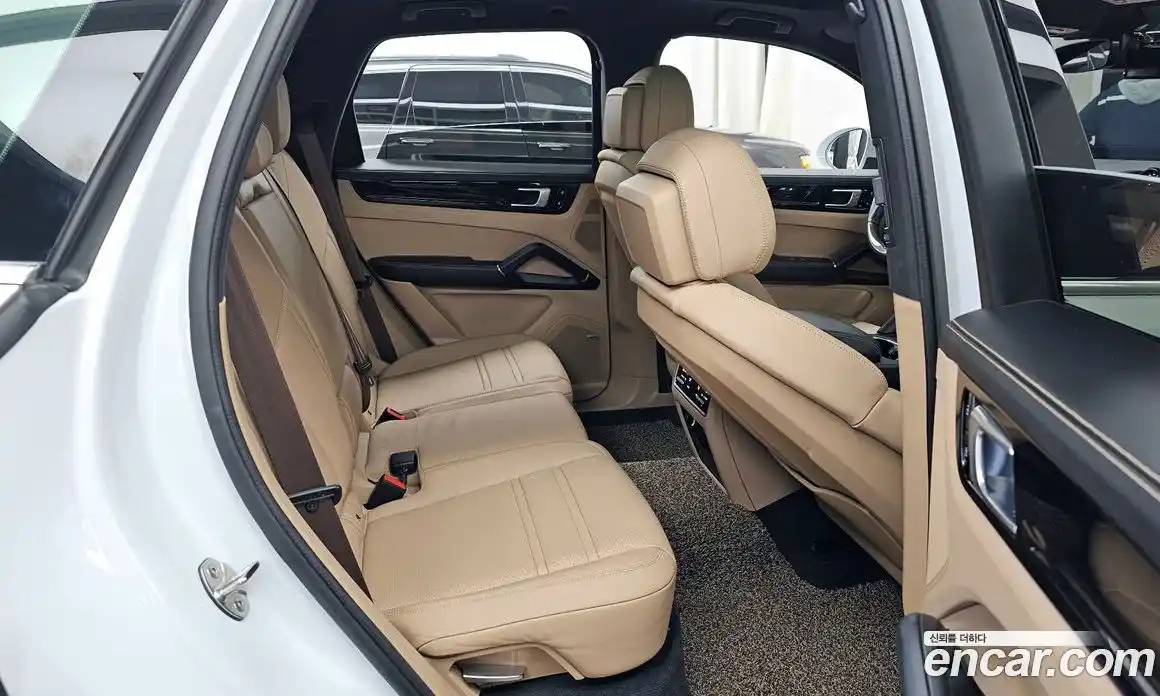 Porsche Cayenne 2021 3.0 Автомат в Москве № 165353, фото 19