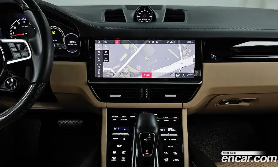 Porsche Cayenne 2021 3.0 Автомат в Москве № 165353, фото 20