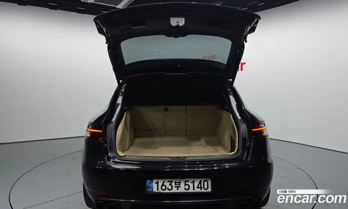 Porsche Macan 2018 3.0 Автомат в Москве № 165551, фото 16