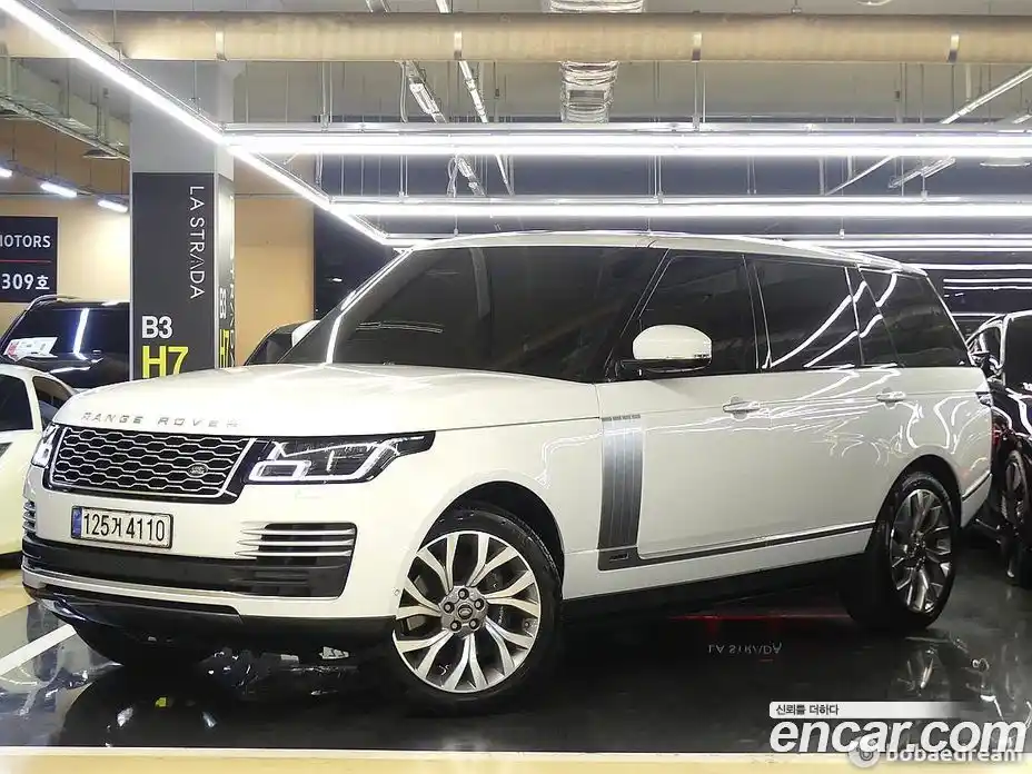 Land Rover Range-Rover 2020 5.0 Автомат в Москве № 166752, фото 3