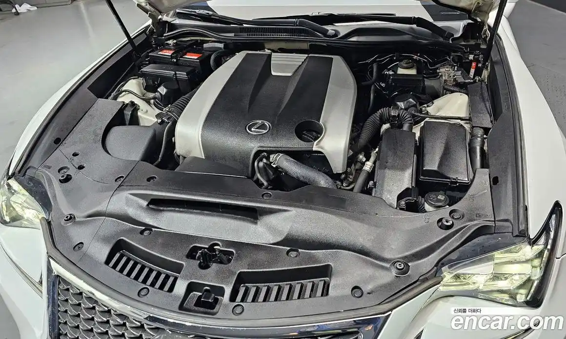 Lexus RC 2015 3.5 Автомат в Москве № 168260, фото 20