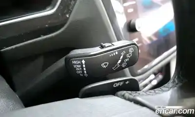 Volkswagen Tiguan 2023 2.0 Автомат в Москве № 168527, миниатюра 3