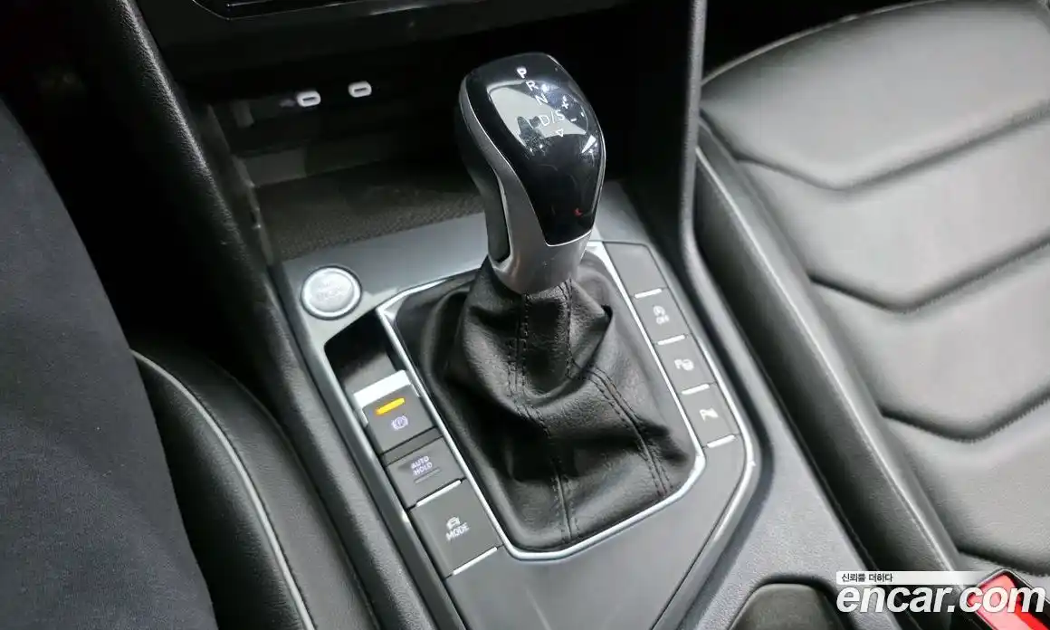 Volkswagen Tiguan 2023 2.0 Автомат в Москве № 168527, фото 10